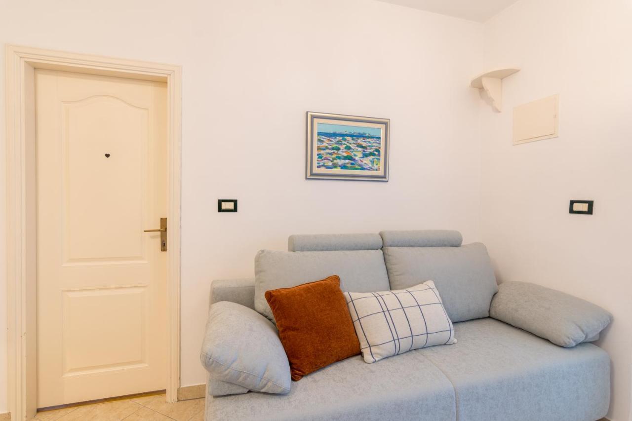 Secret Garden Apartment Пореч Екстериор снимка