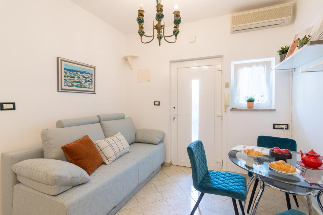 Secret Garden Apartment Пореч Екстериор снимка