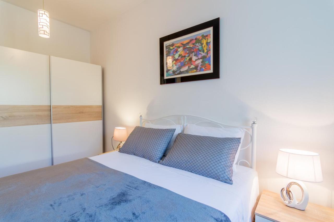 Secret Garden Apartment Пореч Екстериор снимка