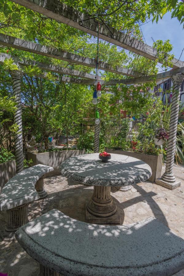 Secret Garden Apartment Пореч Екстериор снимка